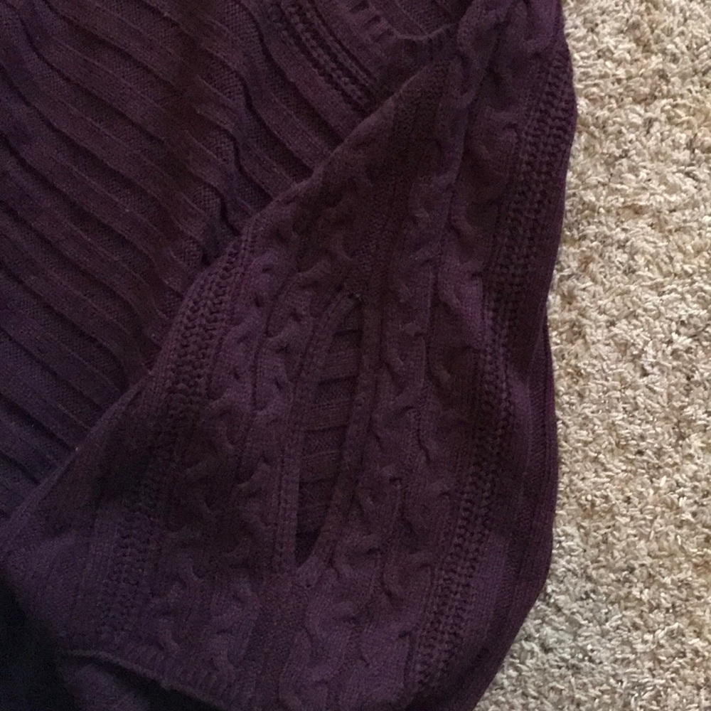 Poncho - Picture 4 of 4